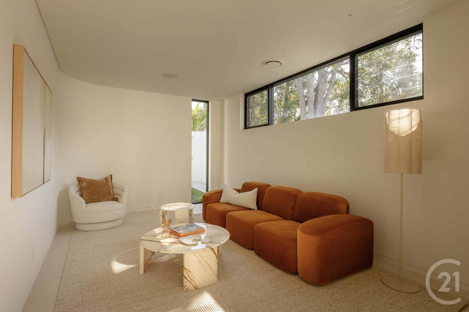 Luxury Noosa Heads home on Mitti Street, property styling by Blink Living